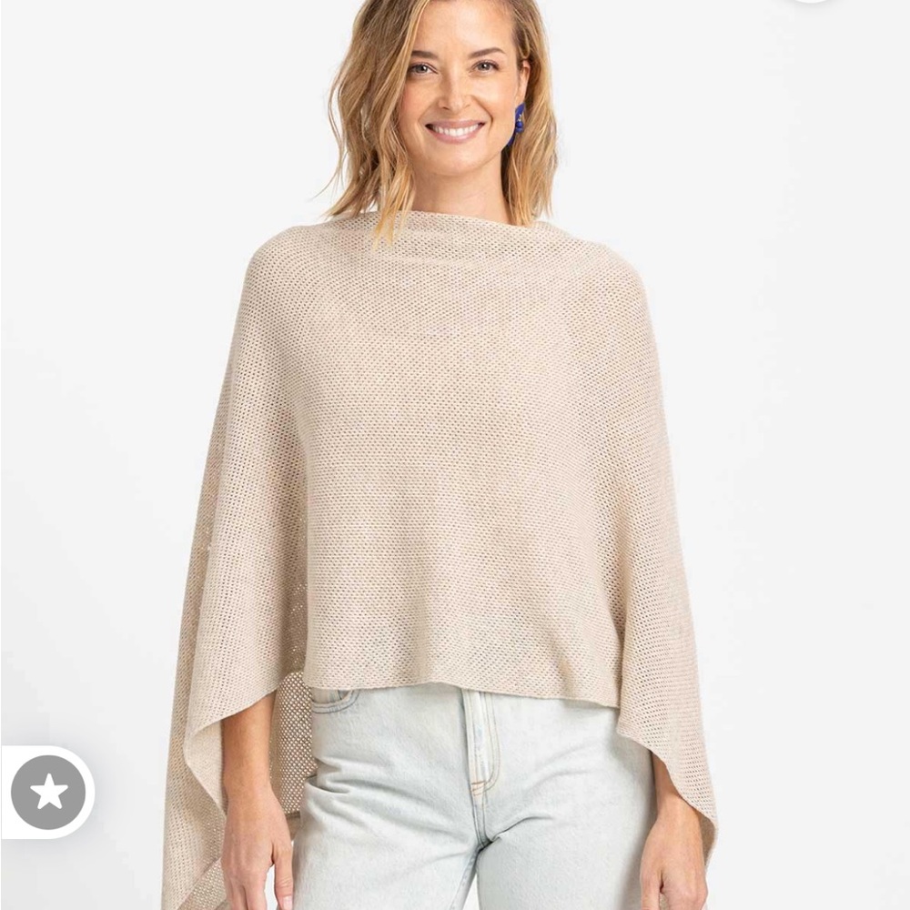 We Are Amma Cocoon nursing cover. Perfect condition!